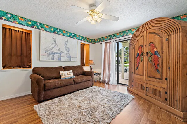  Residence photo 7