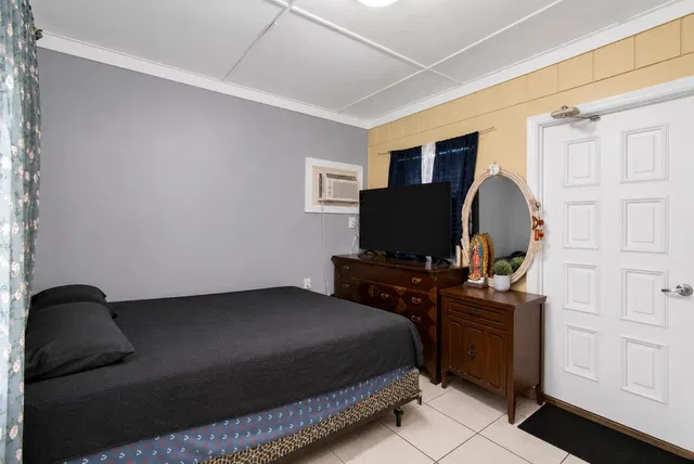 Residence photo 15