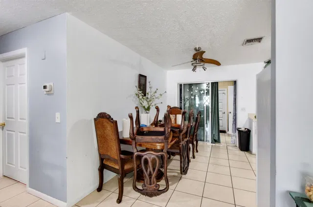Residence photo 22