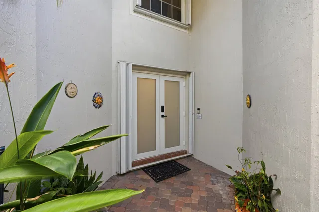 Residence photo 5