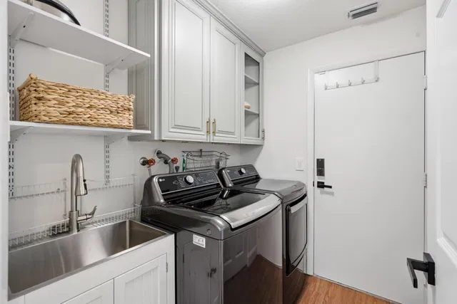 Residence photo 15