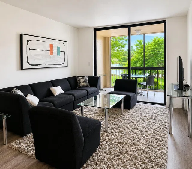 Unit 5206 photo 8