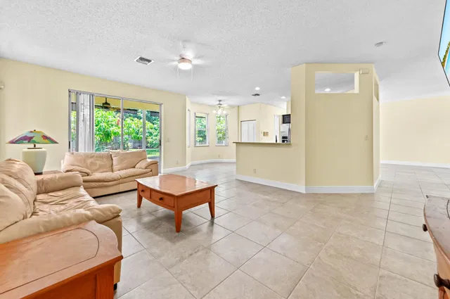 Residence photo 15