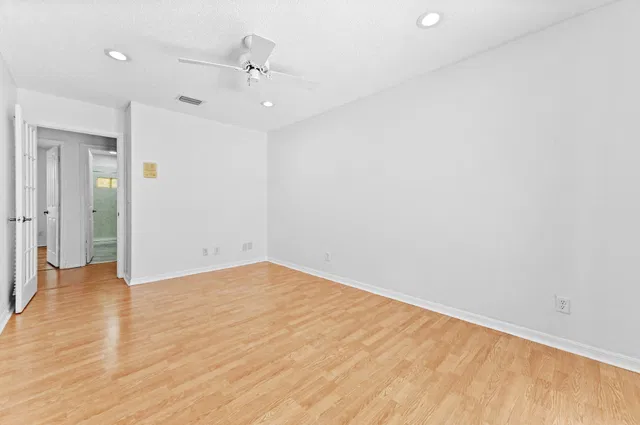 Residence photo 23