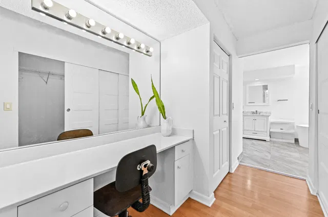 Residence photo 32
