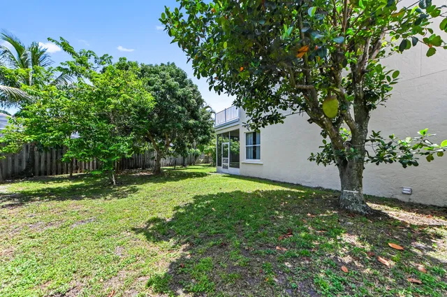 Residence photo 42