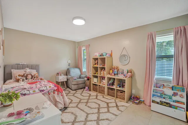 Residence photo 7