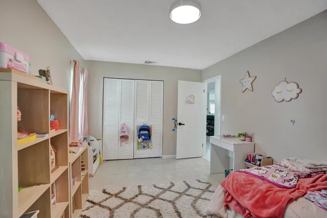 Residence photo 9