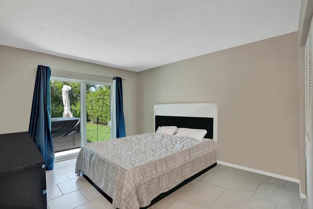Residence photo 11