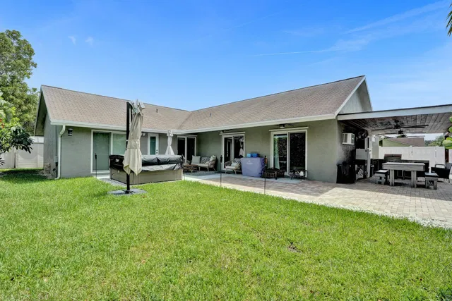 Residence photo 71