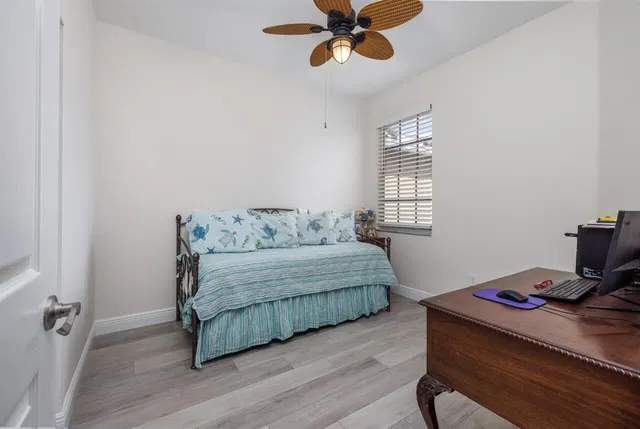 Unit 102 photo 20
