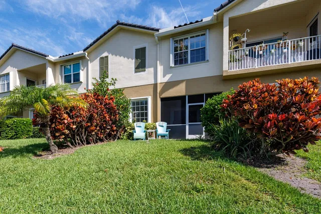 Unit 102 photo 29