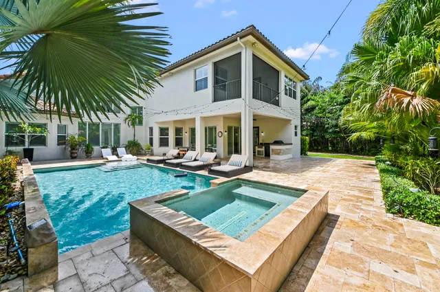 Residence photo 4