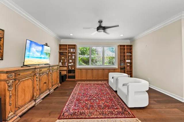 Residence photo 38