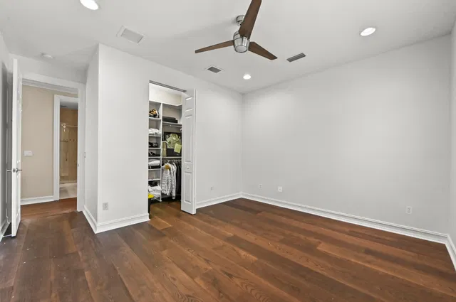 Residence photo 51