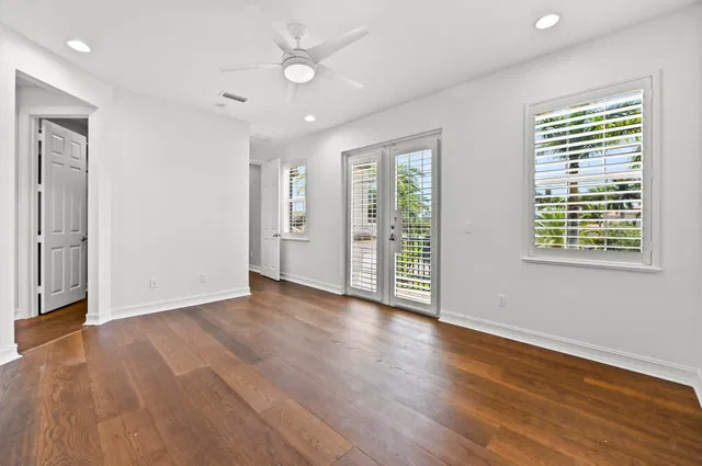 Residence photo 57