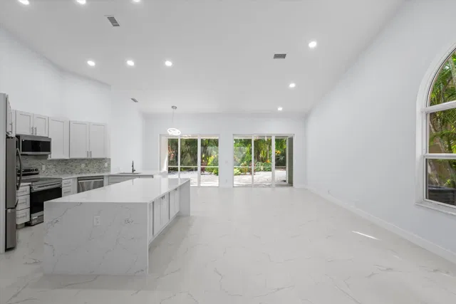 Residence photo 10
