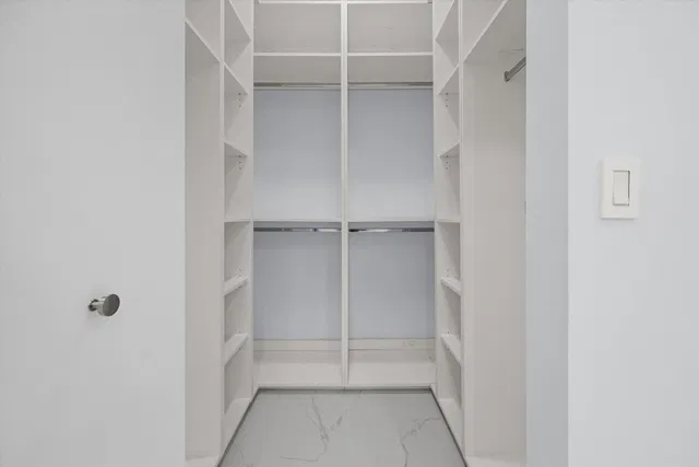 Residence photo 25