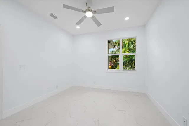 Residence photo 29
