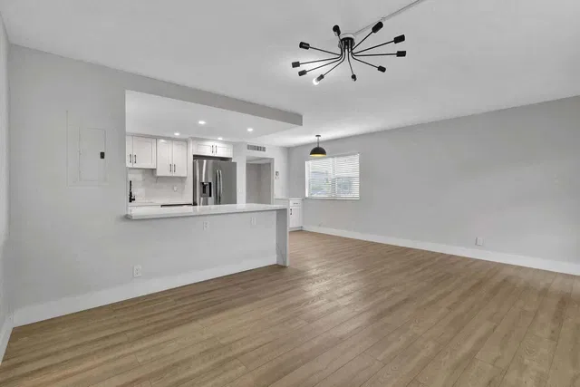 Residence photo 4