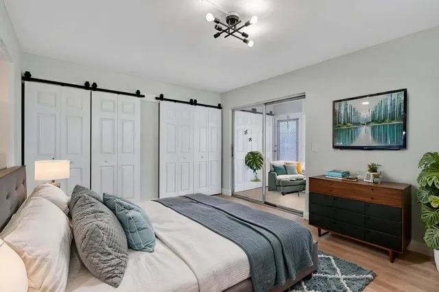 Residence photo 14