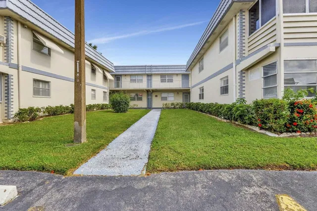 Residence photo 20