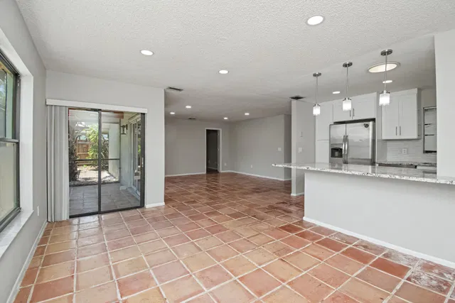 Residence photo 9