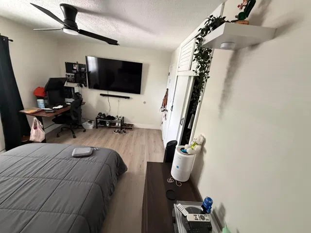 Residence photo 17