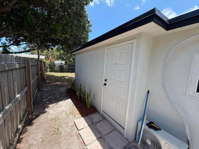 Residence photo 18