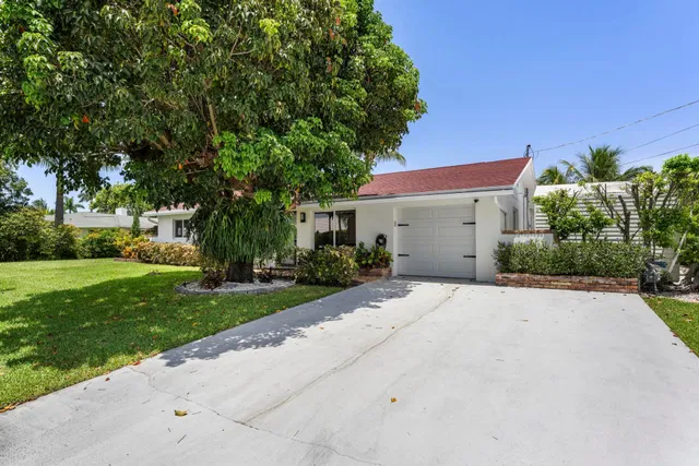 Residence photo 2