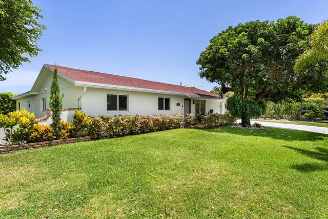 Residence photo 3
