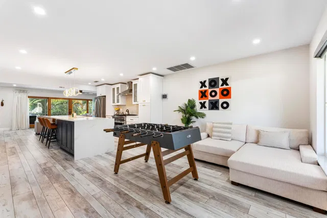 Residence photo 5