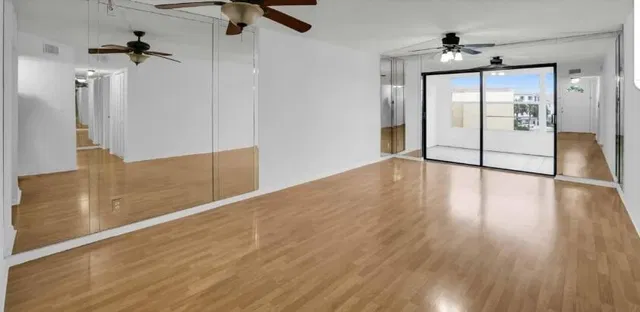  Unit 408 photo 5