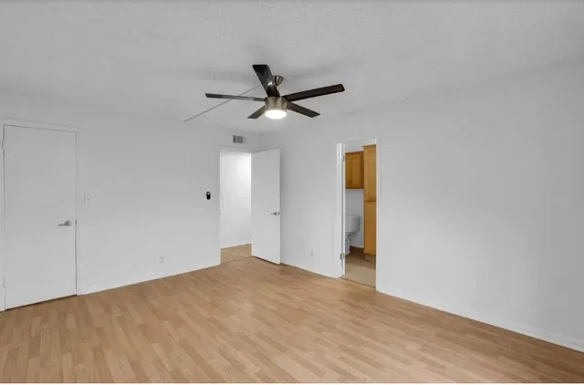  Unit 408 photo 17