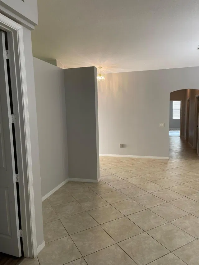 Residence photo 6