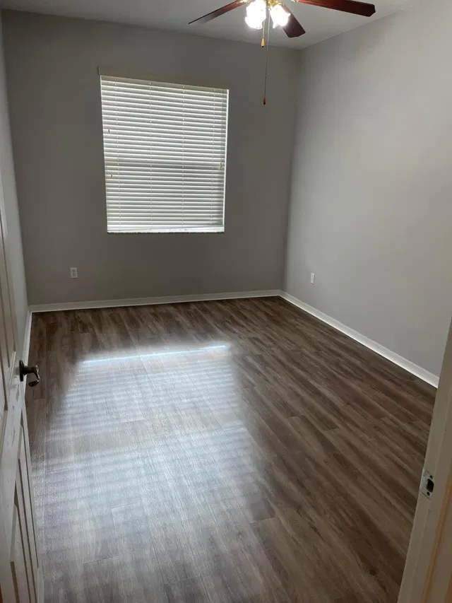 Residence photo 16