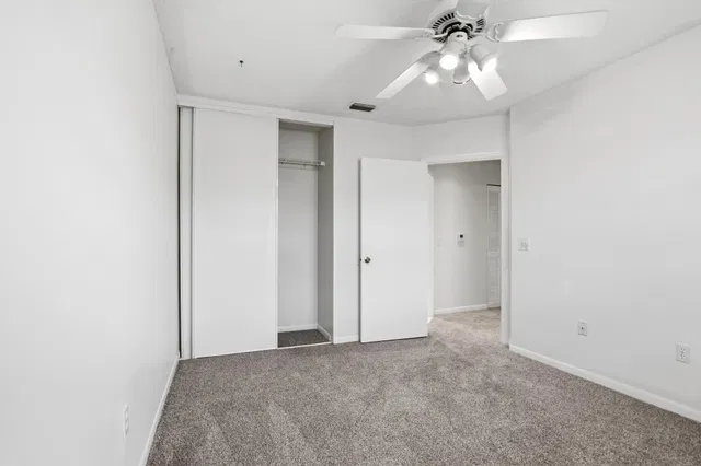 Unit c photo 22