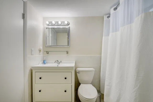 South Palm Beach Unit 403 photo 16