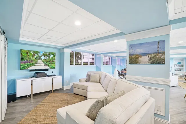 South Palm Beach Unit 403 photo 38