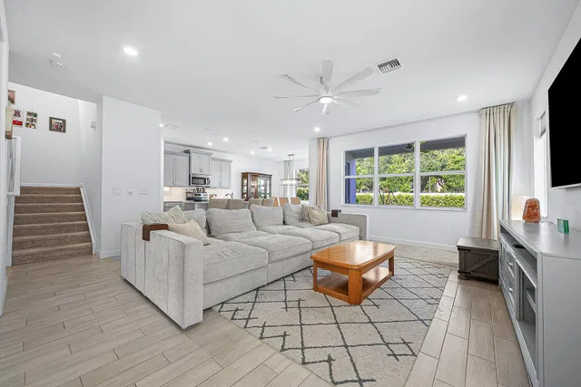 Residence photo 5