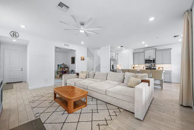 Residence photo 8