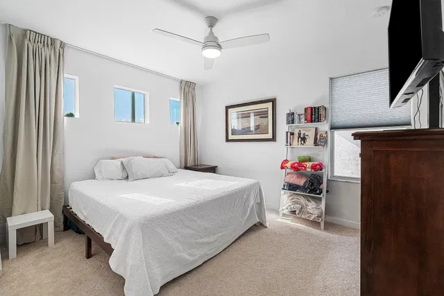Residence photo 25