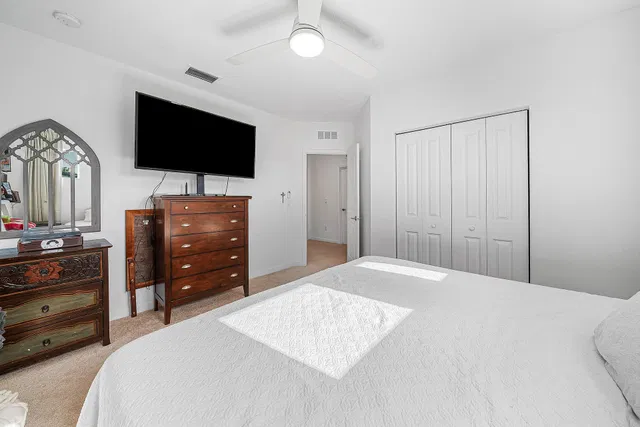 Residence photo 26
