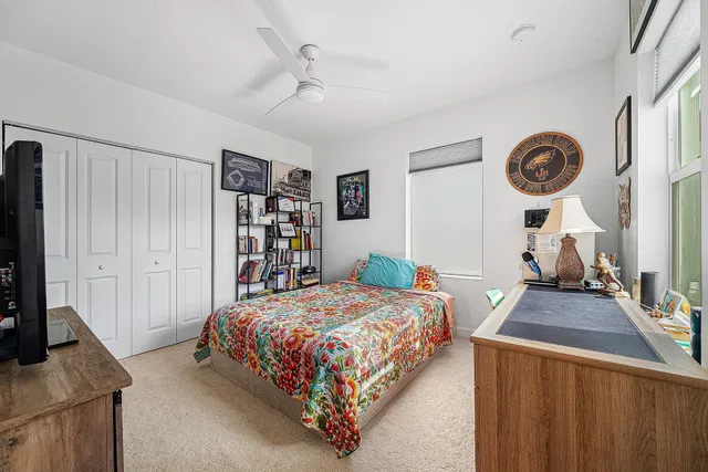 Residence photo 30