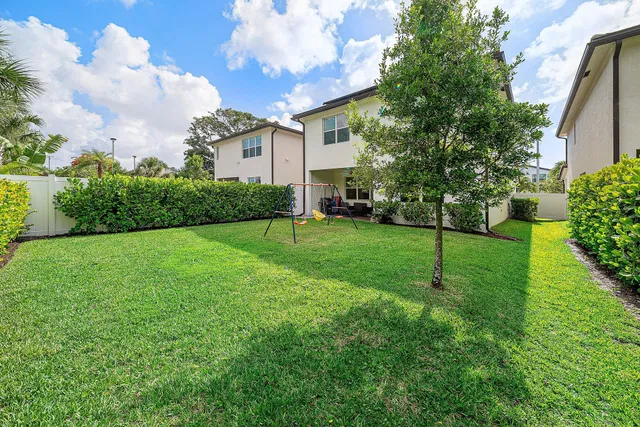 Residence photo 37