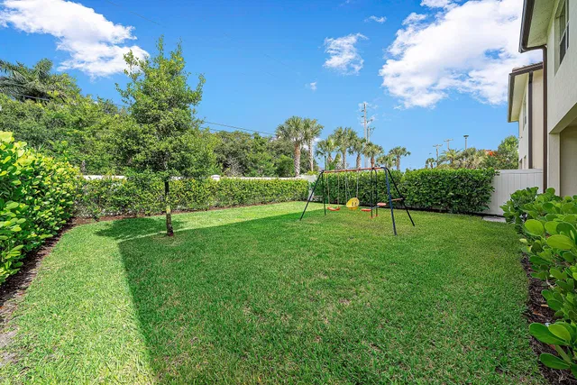 Residence photo 38