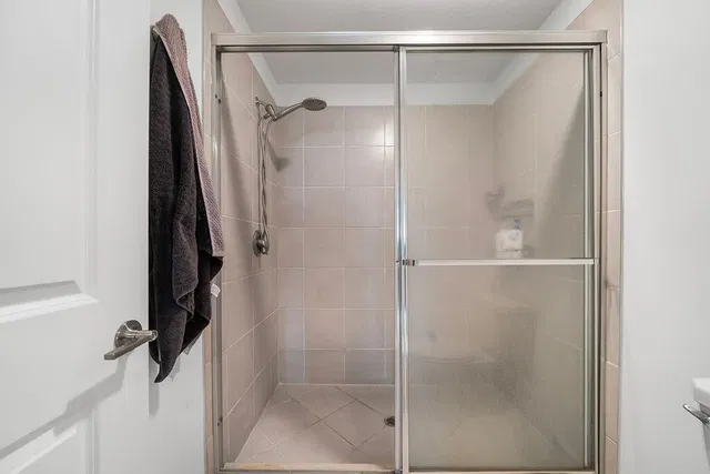  Residence photo 11