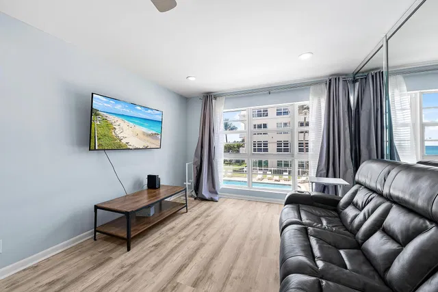  Unit 202 photo 9