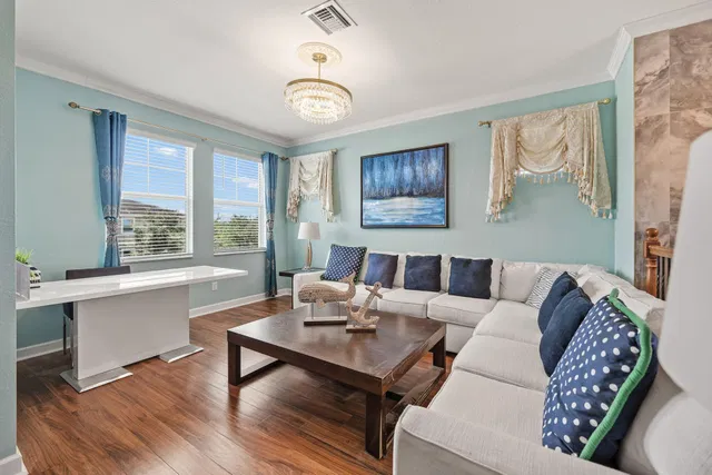  Residence photo 26