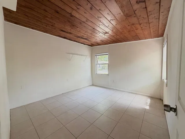 West Palm Beach Residence photo 15